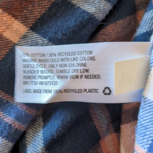 Navy, peach and white women's flannel - Picture 7 of 7